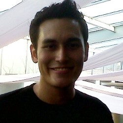 Arifin Putra Pacari Bule