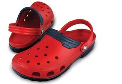 Perawat Dilarang Pakai Sepatu Crocs di Rumah Sakit