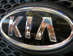 KIA Gandeng Oli Total