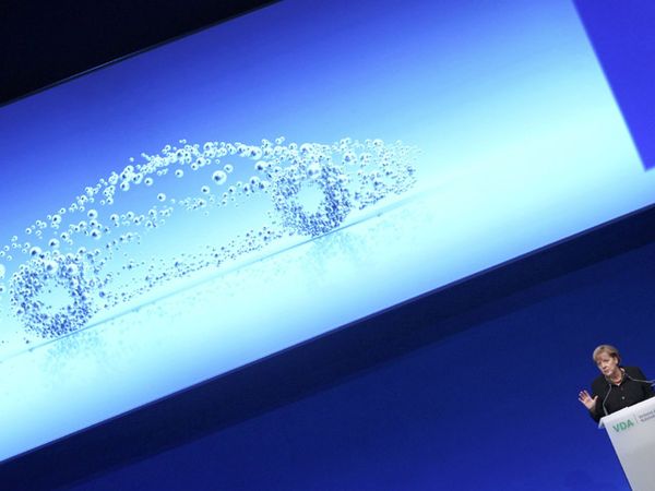 Frankfurt International Motor Show Dibuka