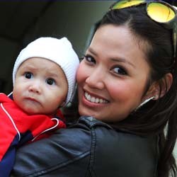 Shanty Bahagia Saat Dipanggil Mama