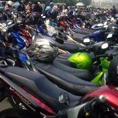 Pengelola Mal Sakit Hati, Tarif Parkir Tak Naik-naik