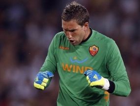 Stekelenburg: Roma Lebih Besar daripada Ajax