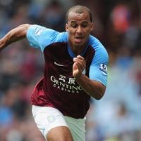 Agbonlahor Lega Houllier Pergi