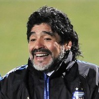 Dituduh Terima Suap, Batista Akan Tuntut Maradona