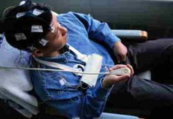 Kejutan Listrik ke Otak Bantu Pemulihan Pasien Stroke