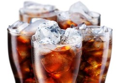 Benarkah Sering Minum Soda Bisa Merusak Ginjal?