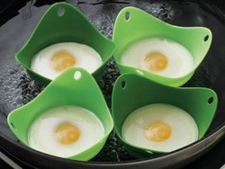 PoachPod Bikin Cantik Telur Rebus dan Panggang