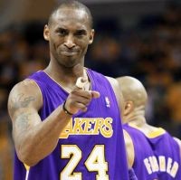 Kobe Bryant Pertimbangkan Main di Luar NBA