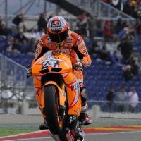  Stoner Menang, Stoner pun Senang