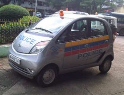 Tata Nano Jadi Mobil Polisi di India