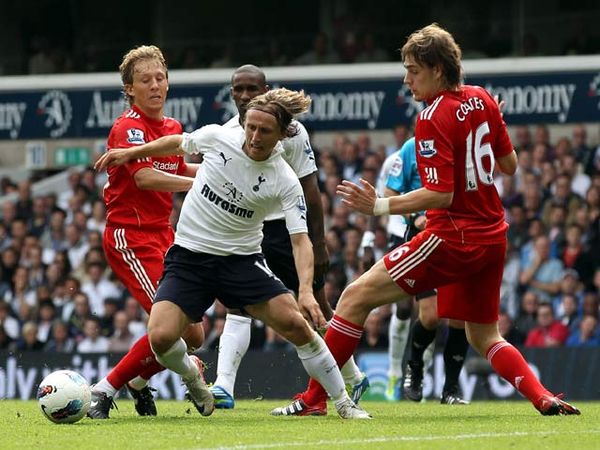 Spurs Hantam Liverpool 4-0