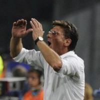 Performa Il Partenopei Belum Puaskan Mazzarri