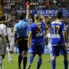 Carvalho Sesali Kartu Merah, Pepe Kritik Wasit