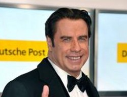 Dalam 10 Menit John Travolta Kemalingan Mobil Antik