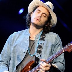 Sakit Tenggorokan, John Mayer Tunda Konser & Album