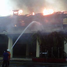 Gedung di Balai Pemuda Terbakar