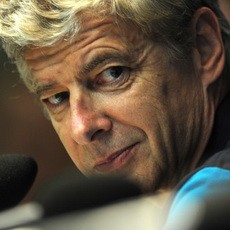 Arsenal Takkan Pecat Wenger