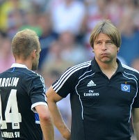 Terpuruk di Posisi Buncit, Hamburg Pecat Pelatihnya