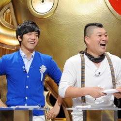 Lee Seung Gi Lanjutkan Pandu Acara Strong Heart Sendirian