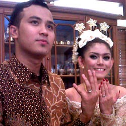 Dennis Lyla dan Thalita Latief Nikah 9 Oktober