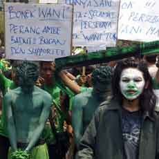 Bonek Desak Walikota Lakukan Mediasi Konflik Dualisme Persebaya