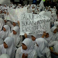 600 Pelajar Darul Hikam Serukan Antikekerasan