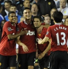 MU Melenggang, Arsenal Kesulitan di Awal