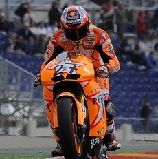 Stoner Bidik Gelar Juara Dunia di Balapan Kandang