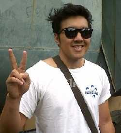 David Naif Nekat Manggung Tanpa Hapal Lirik