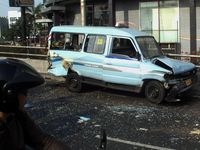 Kecelakaan Beruntun di Flyover Senen