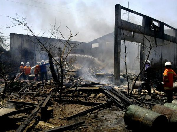 Gudang Oli Ludes Terbakar