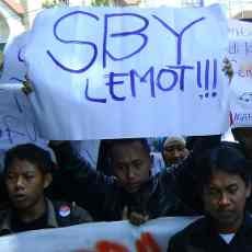 Mahasiswa Anggap Kepemimpinan SBY Lemot