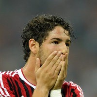 Pato Panjangkan Daftar Cedera Rossoneri