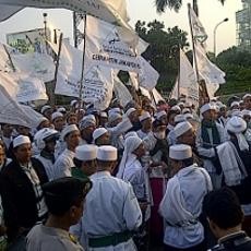 Anggota FPI Keracunan Usai Makan Nasi Bungkus Berlauk Telur & Tahu
