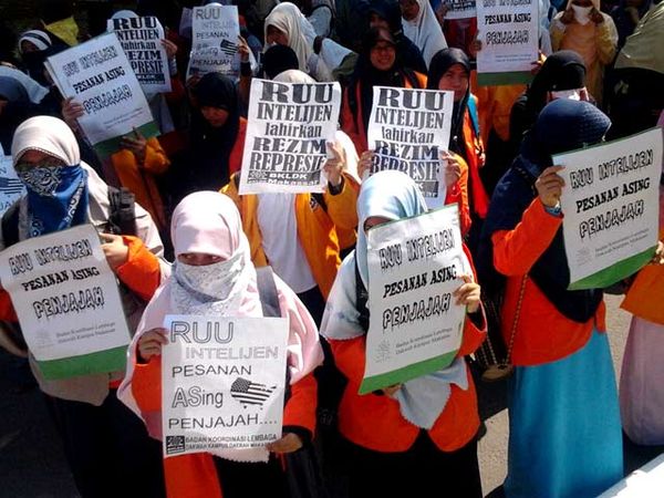 Demo Tolak RUU Intelijen 