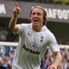Spurs Tak Bisa Tahan Modric