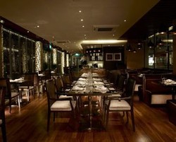 Moluccas Room, Resto Indonesia Gaya Prancis di Singapura