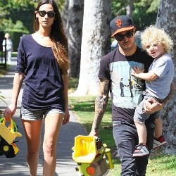 Ashlee Simpson Gandeng Cowok, Pete Wentz Pamer Pacar