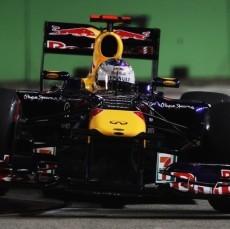 Vettel Pole, Red Bull Start Satu-Dua