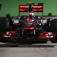 Hasil Kualifikasi Kejutkan Button