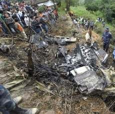 Pesawat Jatuh di Sekitar Gunung Everest, 19 Orang Tewas