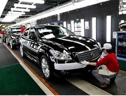 Nissan-Mitsubishi Garap Mobil Bareng