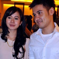 Chico Jericho Tak Larang Bella Pakai Jilbab