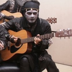 Tak Cukup Bukti Memperkosa, Gitaris Kuburan Batal Disidang