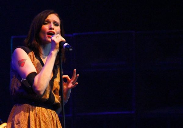 Seksinya Sophie Ellise Bextor