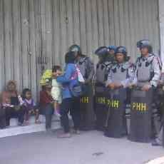 Unjuk Rasa Korban Lumpur, Sejumlah Toko di Porong Terpaksa Tutup