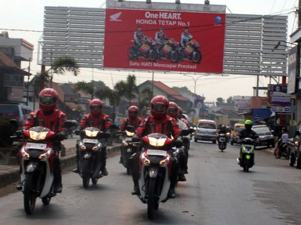 Touring Uji Keiritan Honda Supra Helm In