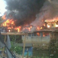 Kebakaran di Benhil Makin Besar, Puluhan Rumah Terbakar