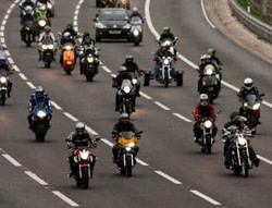 Dilarang Modifikasi, Ribuan Bikers Inggris Demo